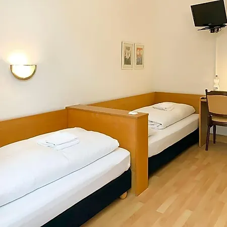 Hotel Moon